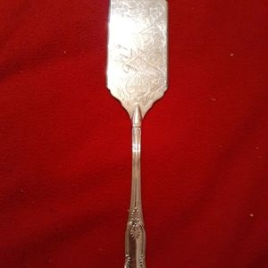 GORFEOUS VTG Sheffield Silverplated Ornate 12" Cake Server.